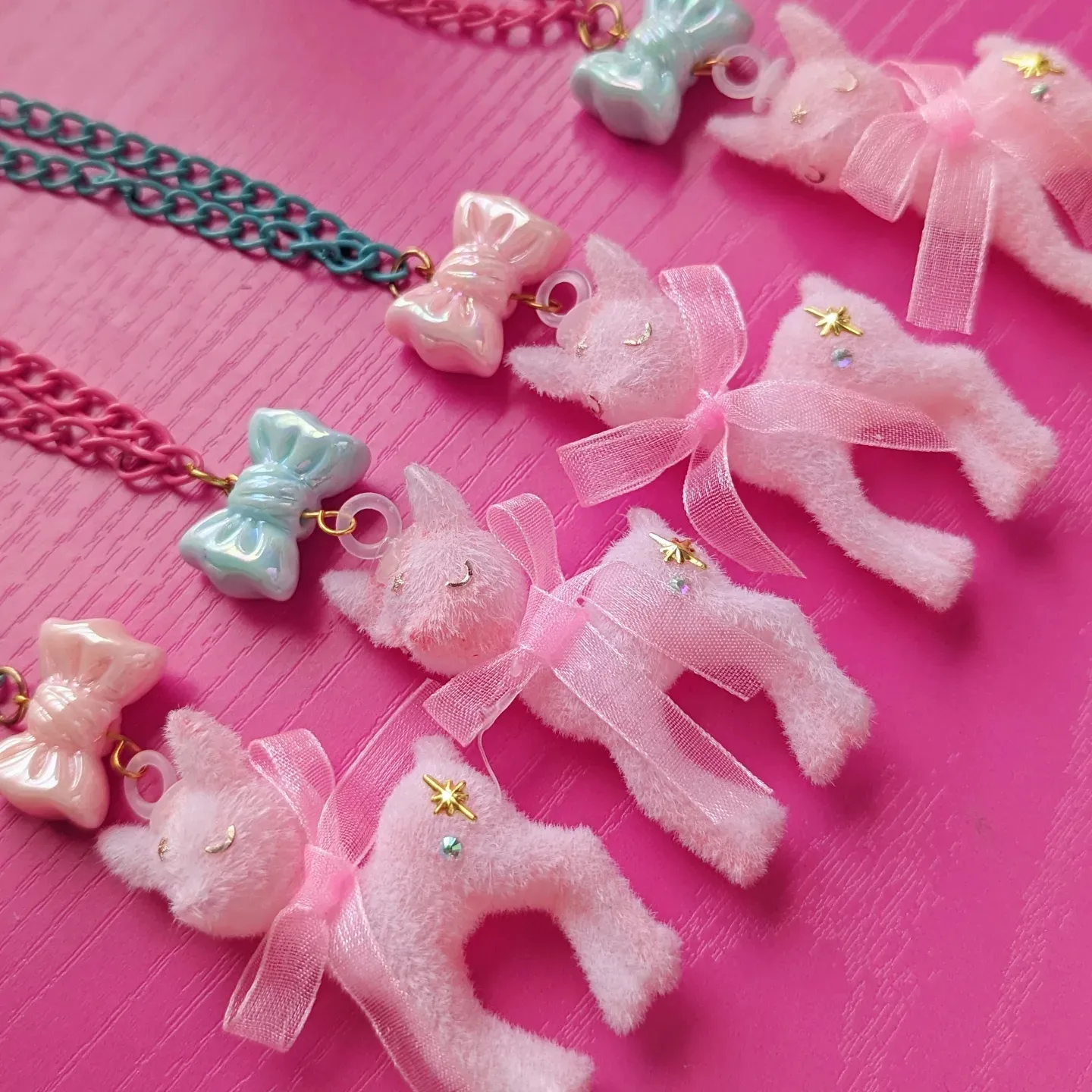 Minty Tinsel Flocked Deer Necklace - Image 5